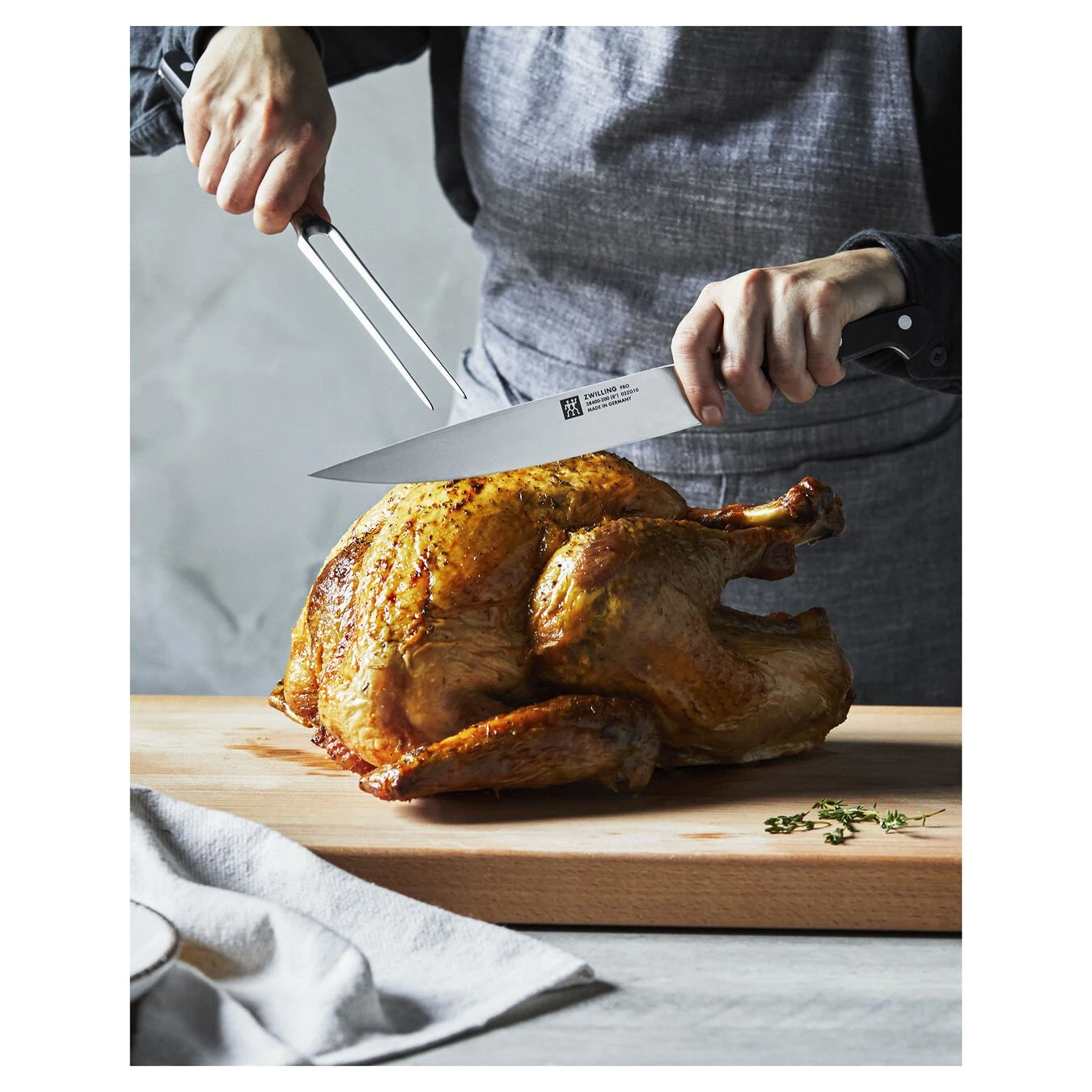 Cheapest ???? ZWILLING Pro 2-pc, Carving Knife and Fork Set ⭐ 4 Cheapest ???? ZWILLING Pro 2-pc, Carving Knife and Fork Set ⭐ - Image 4