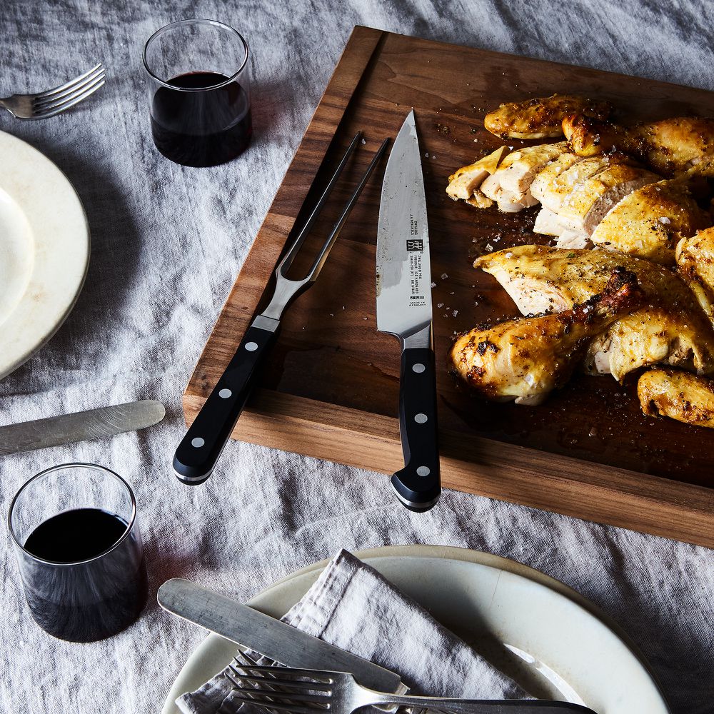 ZWILLING SALES -ZWILLING SALES 037b6bdc 0705 44fb 8a5a 0a85bbe008a2 2017 0925 zwilling j a henckels zwilling pro carving set mid rocky luten 018